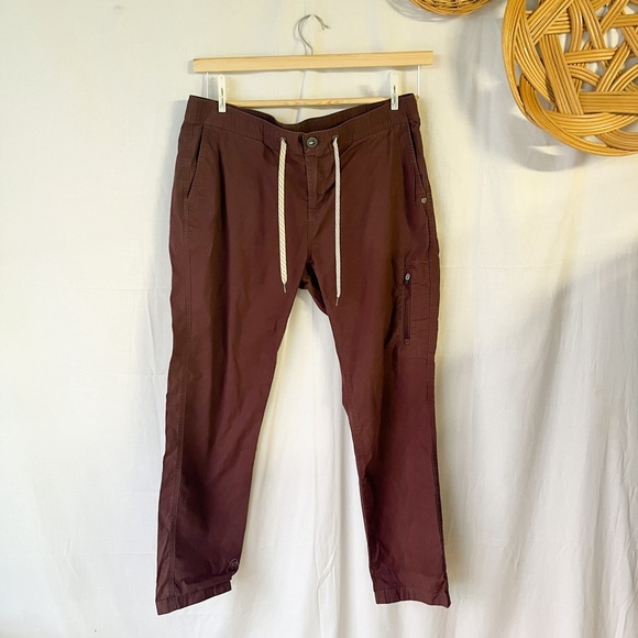 Vuori Pants - Vuori Women’s Ripstop Pants in Chesnut (I think!)